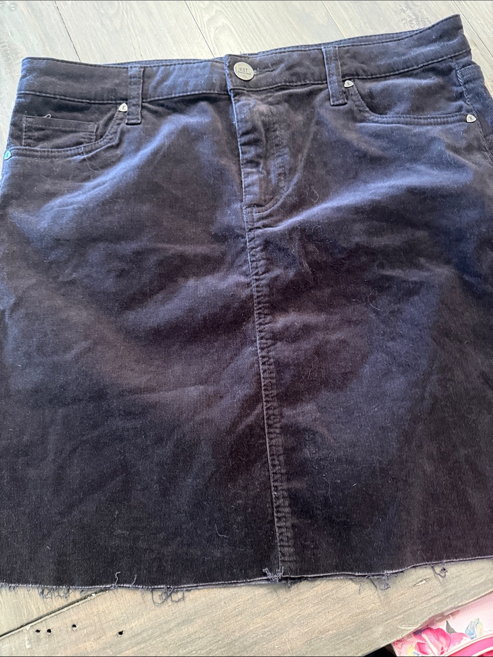 Kut from the Kloth brown Corduroy Mini Skirt
Size 10
Perfect condition